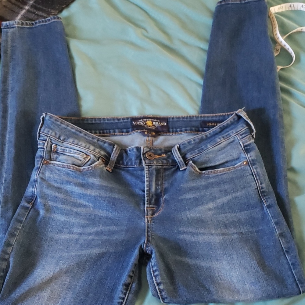 Lucky Brand Jeans Size 6/28 R, 30" inseam
